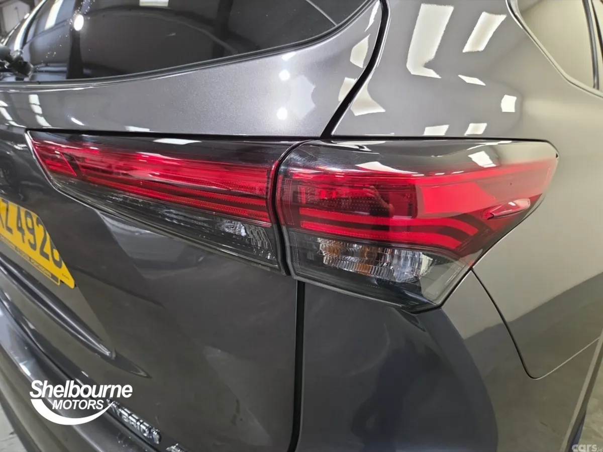 Toyota Highlander SUV, Petrol Hybrid, 2022, Grey