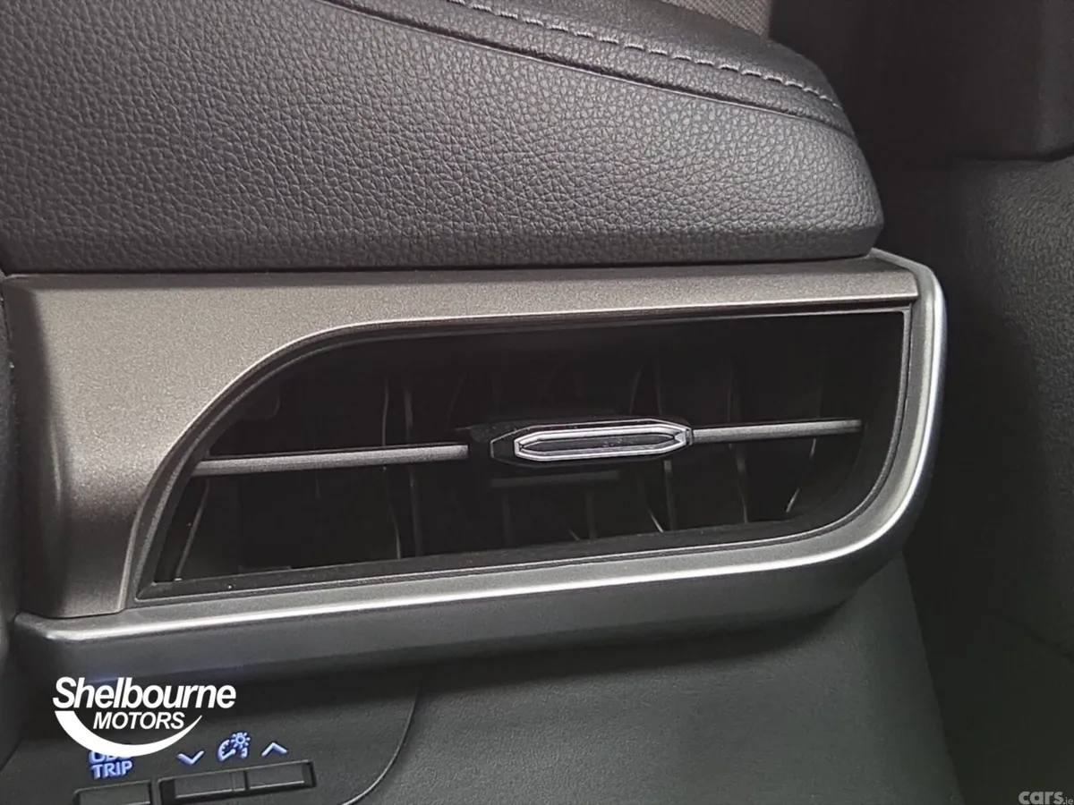Toyota Highlander SUV, Petrol Hybrid, 2022, Grey