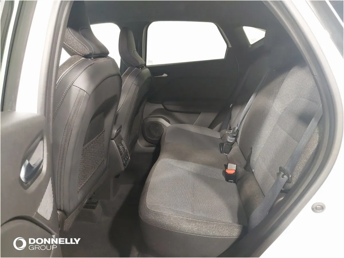 Renault Captur Hatchback, Petrol, 2026, White
