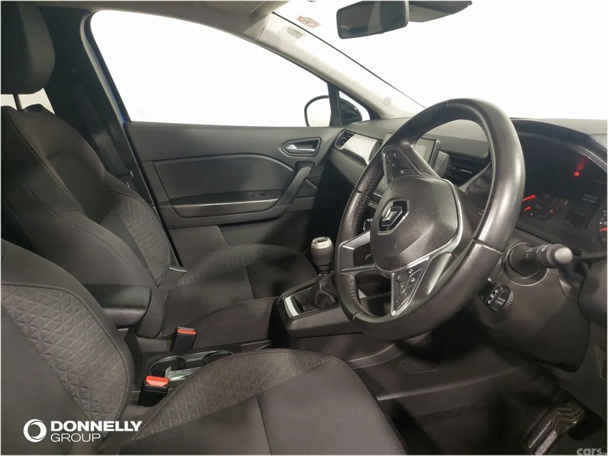 Renault Captur Hatchback, Petrol, 2024, Blue