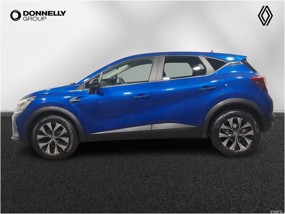 Renault Captur Hatchback, Petrol, 2024, Blue