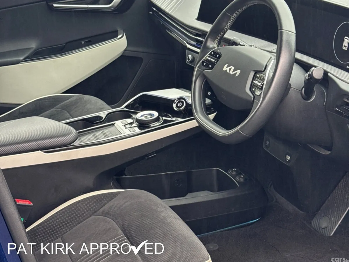 Kia EV6 Hatchback, Electric, 2022, Blue