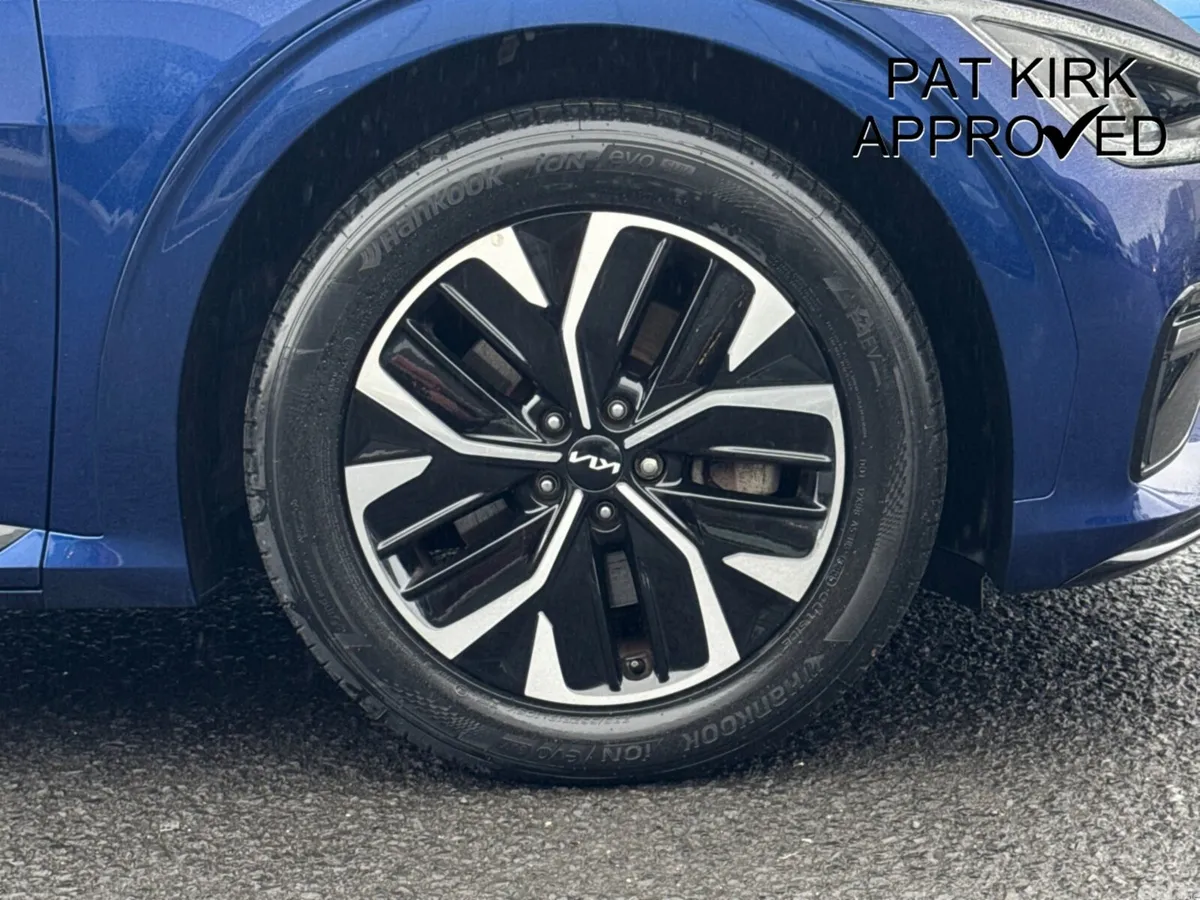 Kia EV6 Hatchback, Electric, 2022, Blue