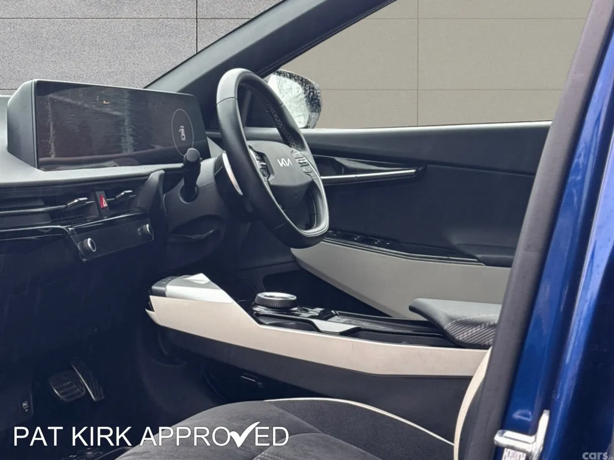 Kia EV6 Hatchback, Electric, 2022, Blue