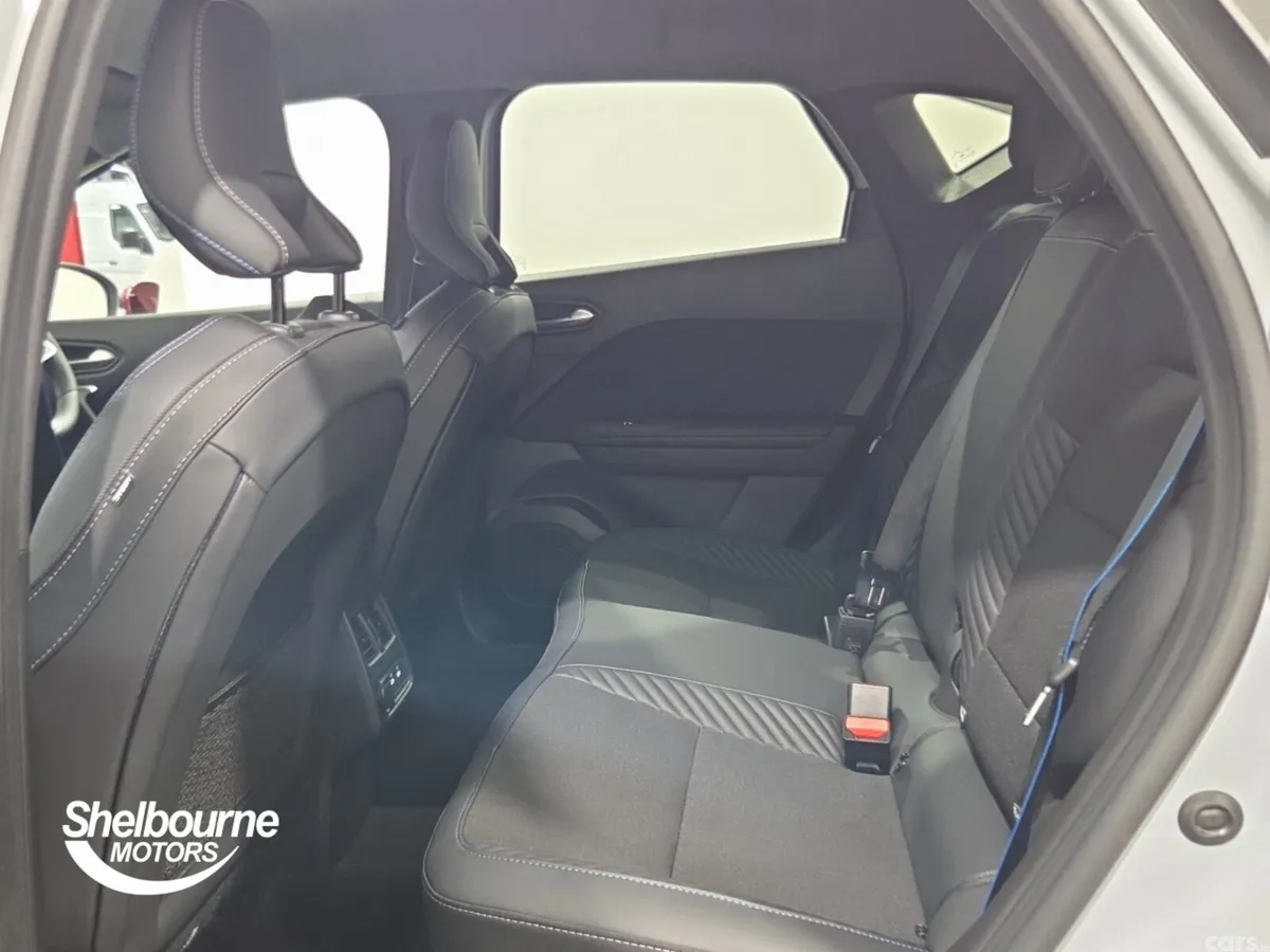 Renault Captur Hatchback, Petrol, 2026, Grey