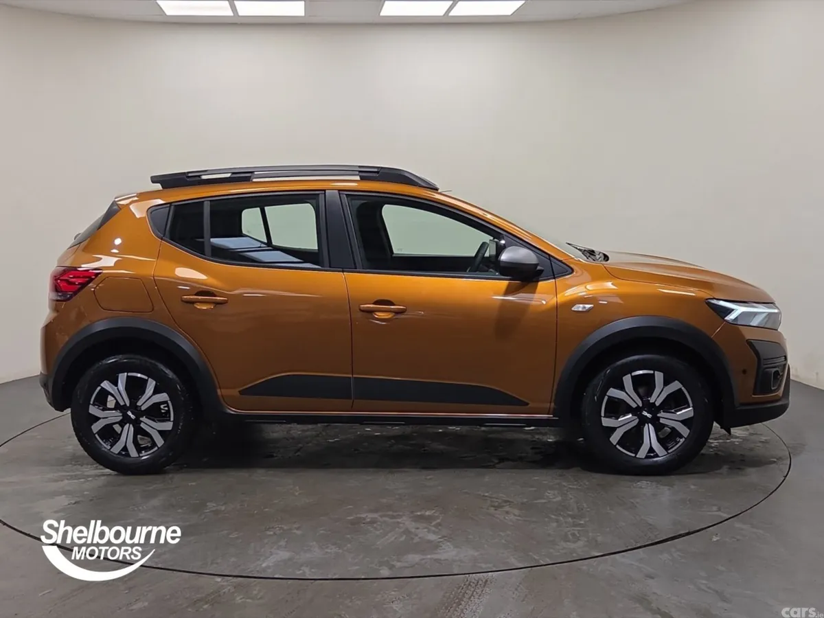 Dacia Sandero Stepway Hatchback, Petrol Gas, 2023, Orange