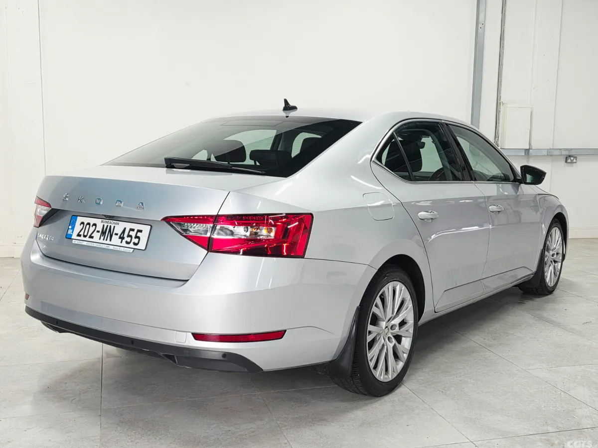 Skoda Superb Saloon, Diesel, 2020, Silver