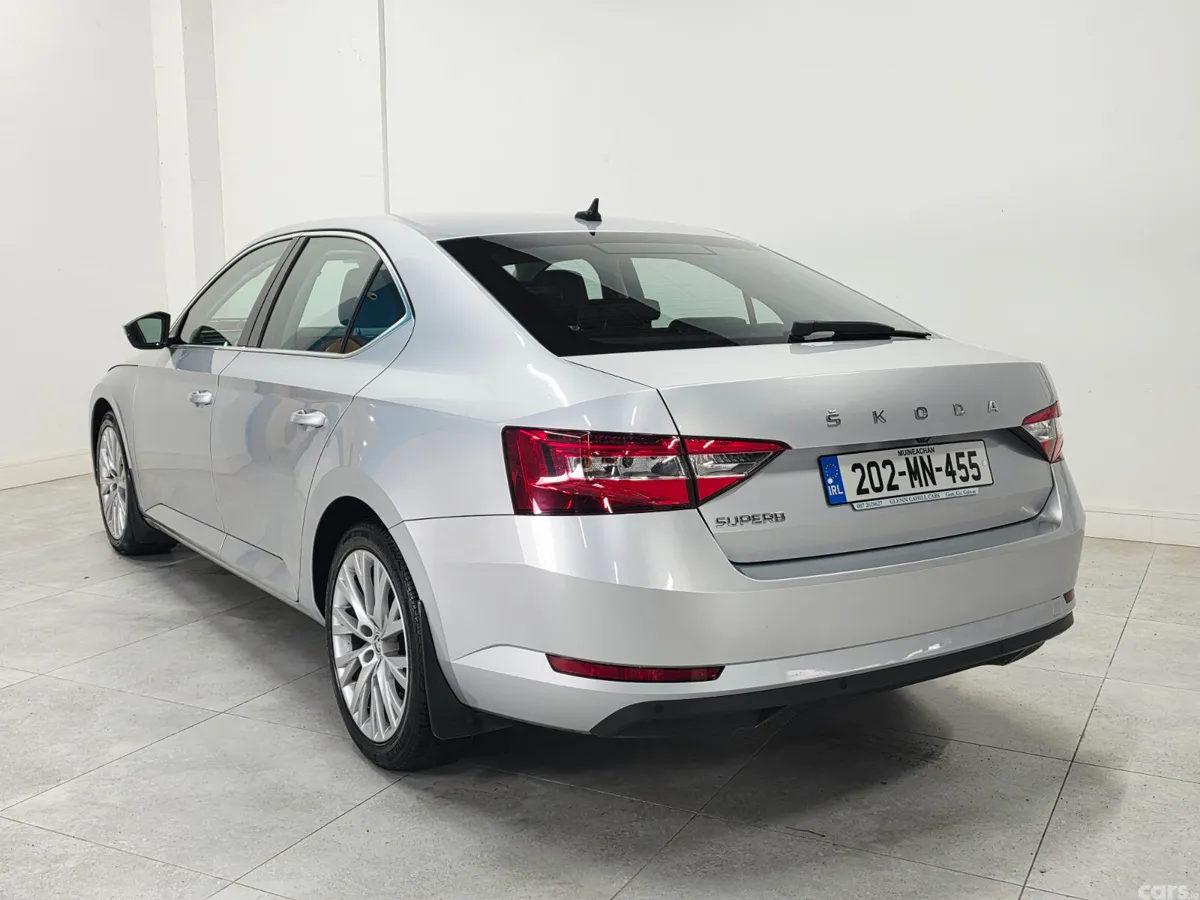 Skoda Superb Saloon, Diesel, 2020, Silver