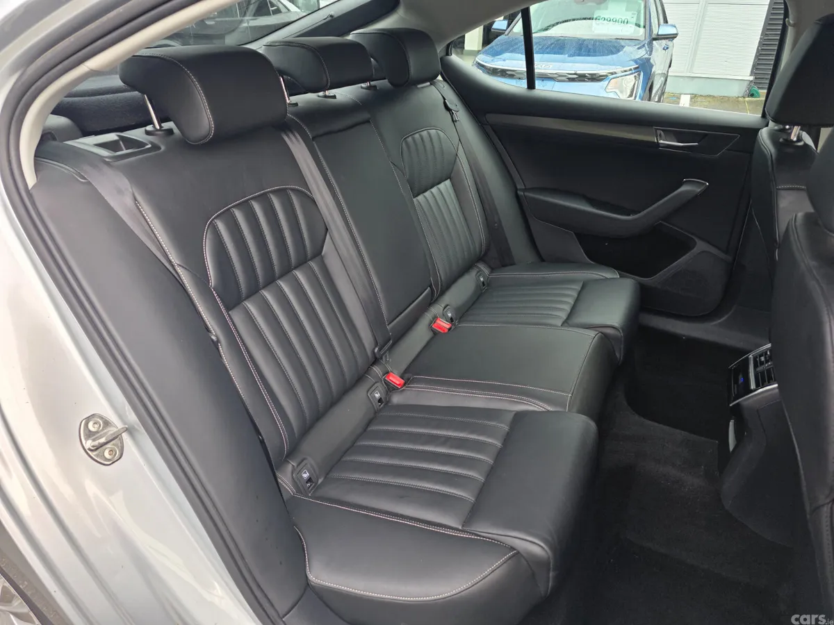Skoda Superb Saloon, Diesel, 2020, Silver