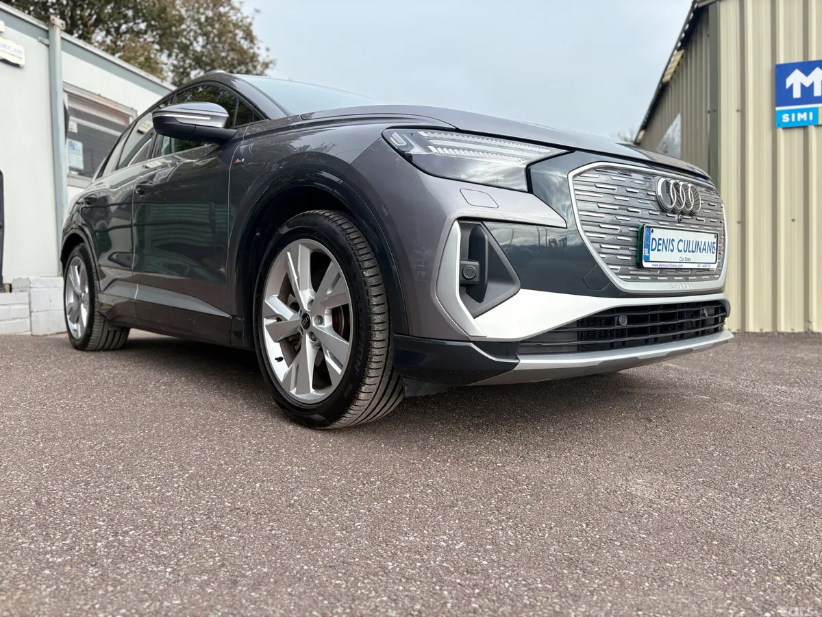 Audi Q4 e-tron SUV, Electric, 2024, Grey