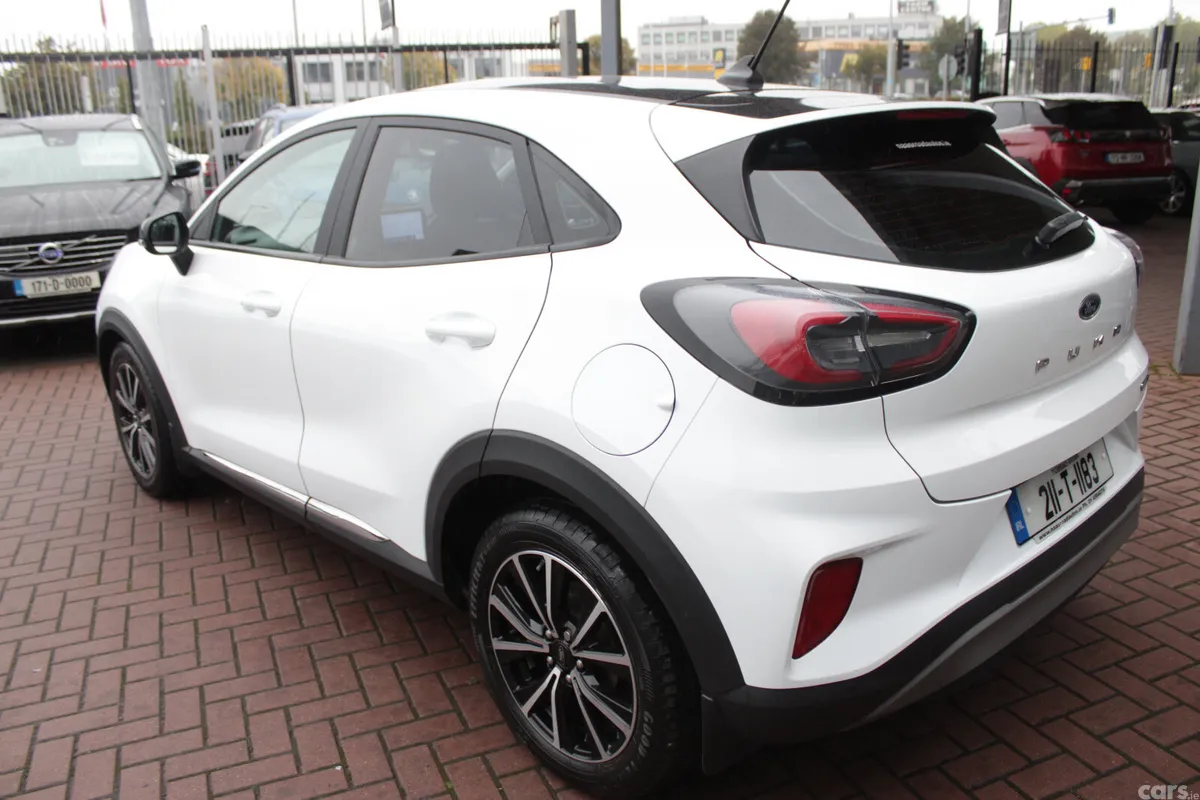 Ford Puma MPV, Petrol Hybrid, 2021, White