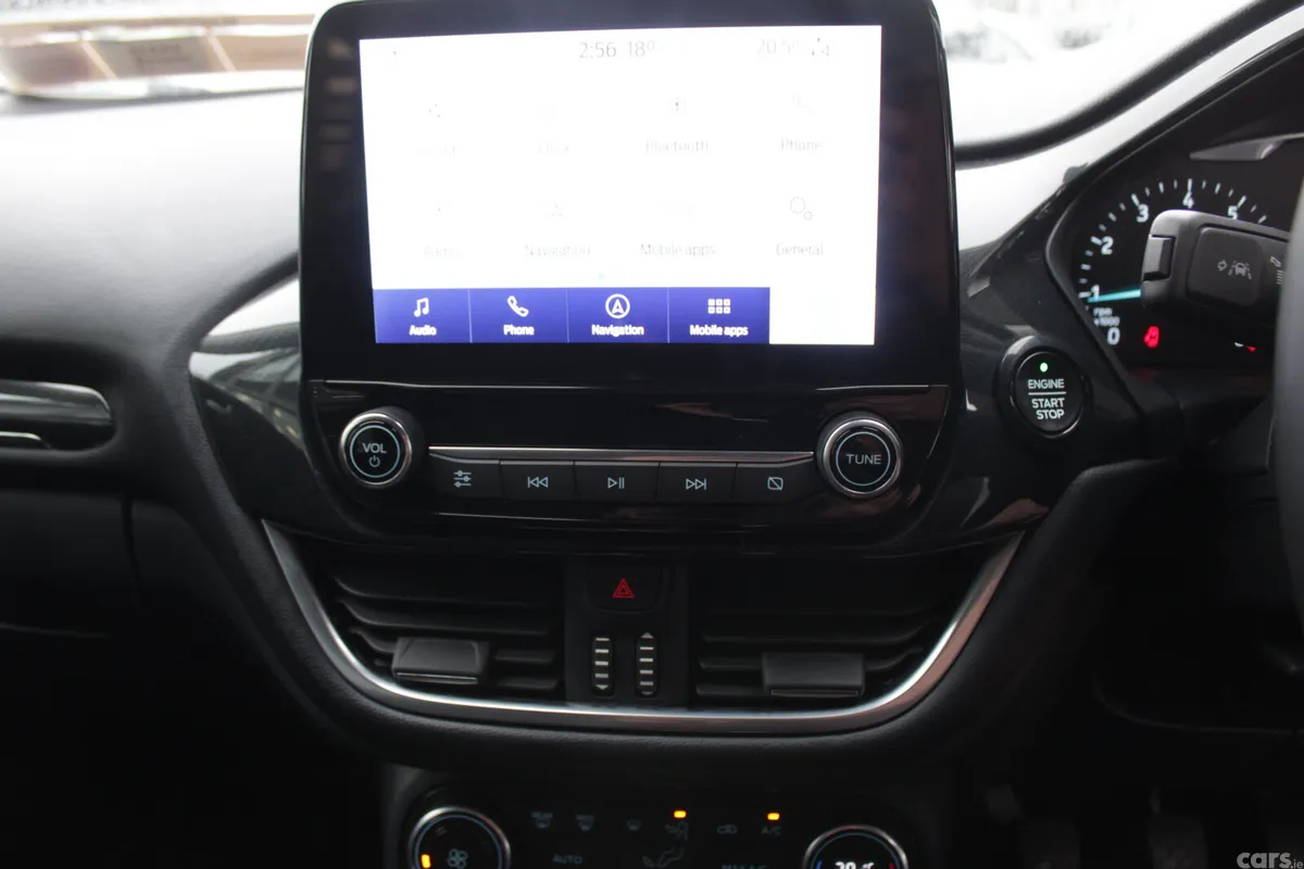 Ford Puma MPV, Petrol Hybrid, 2021, White