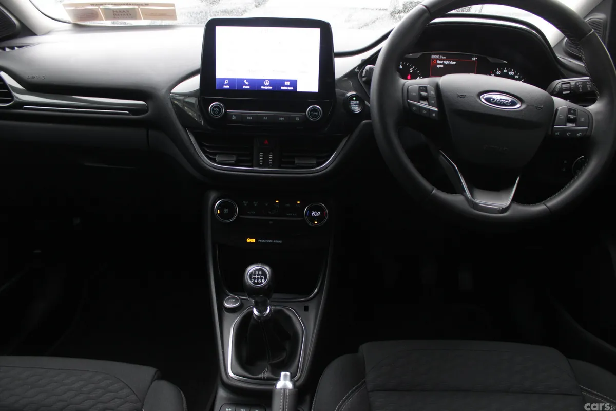 Ford Puma MPV, Petrol Hybrid, 2021, White