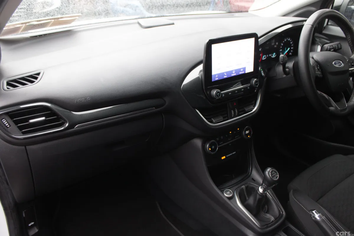 Ford Puma MPV, Petrol Hybrid, 2021, White