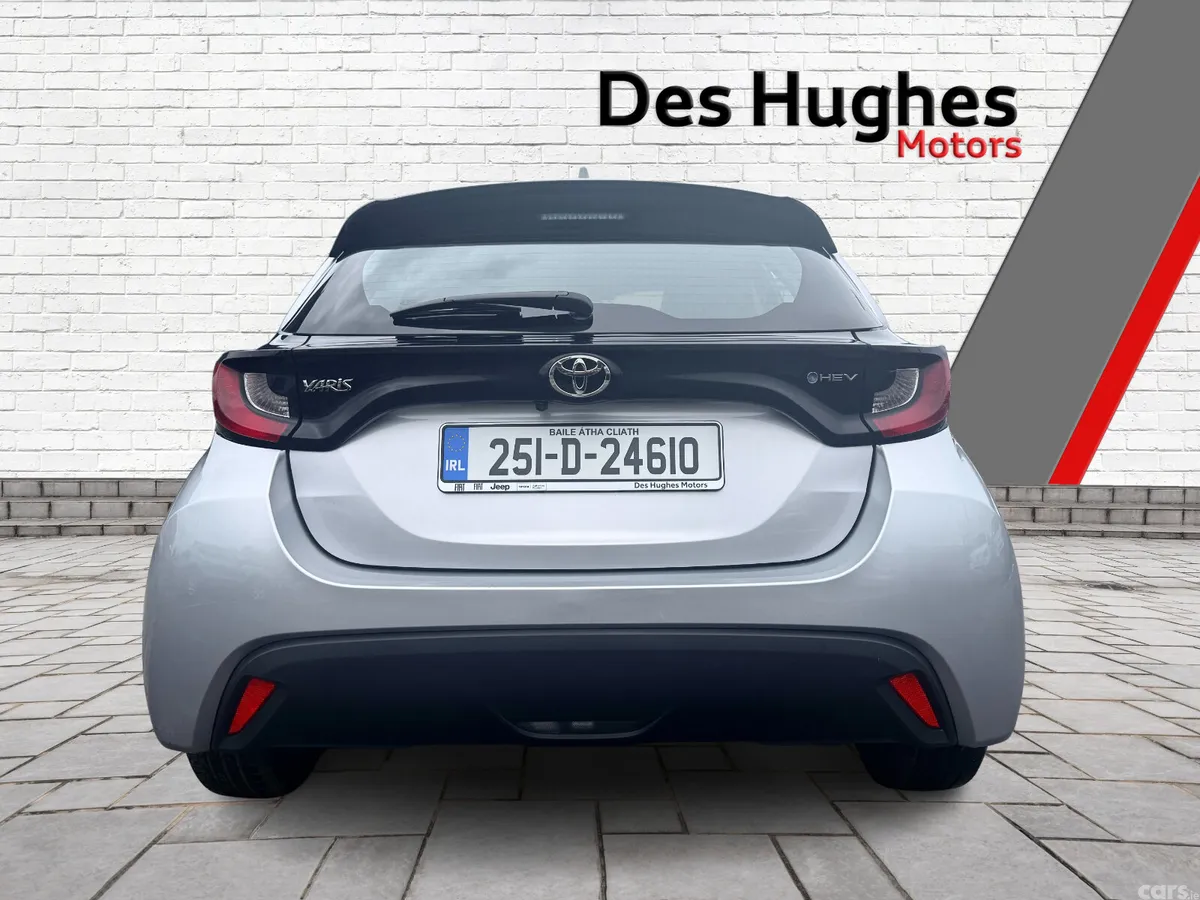 Toyota Yaris Hatchback, Petrol Hybrid, 2025, Silver