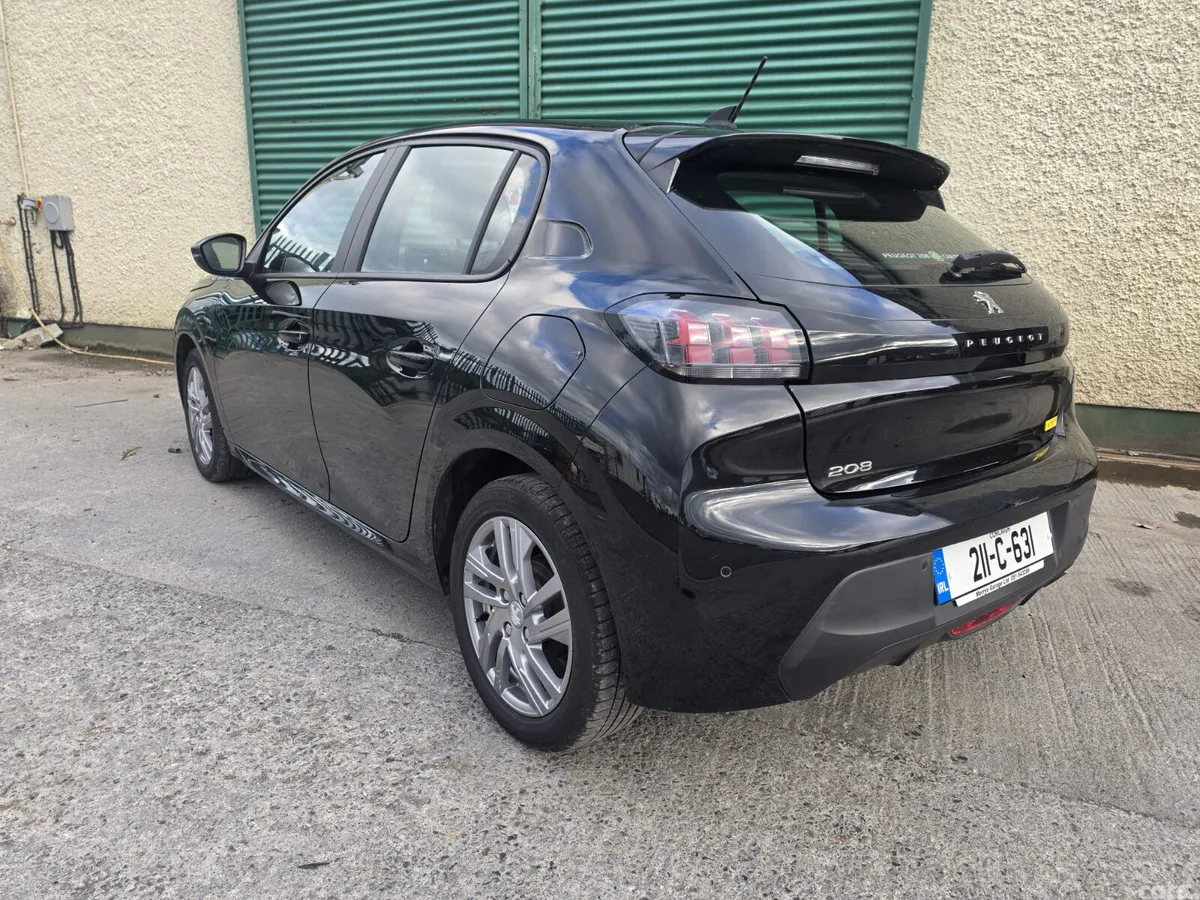 Peugeot 208 Hatchback, Petrol, 2021, Black