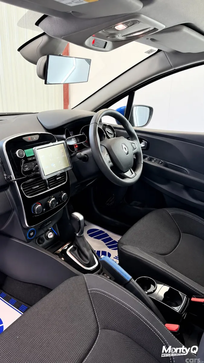 Renault Clio Hatchback, Petrol, 2017, Blue