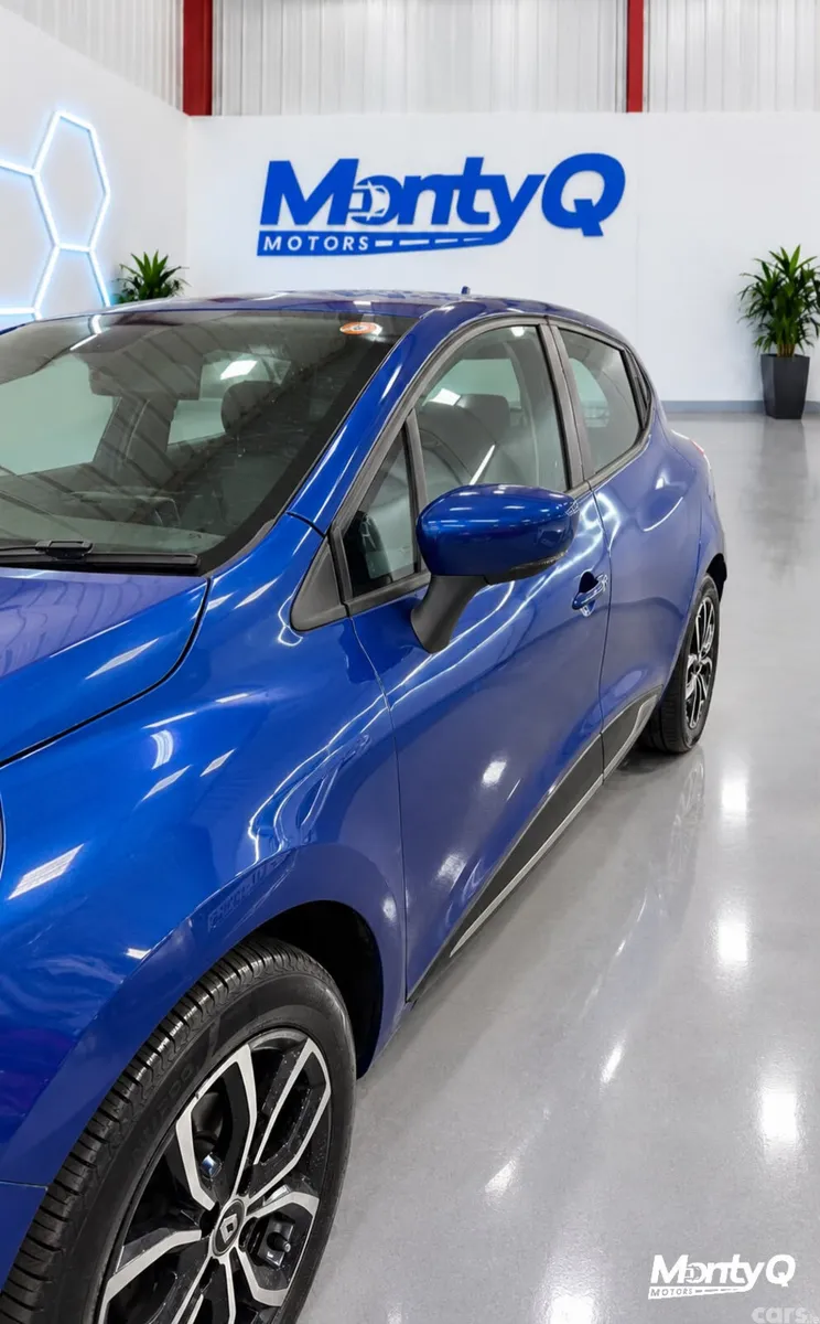 Renault Clio Hatchback, Petrol, 2017, Blue