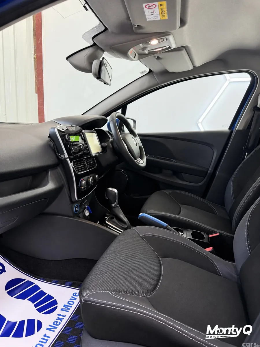 Renault Clio Hatchback, Petrol, 2017, Blue