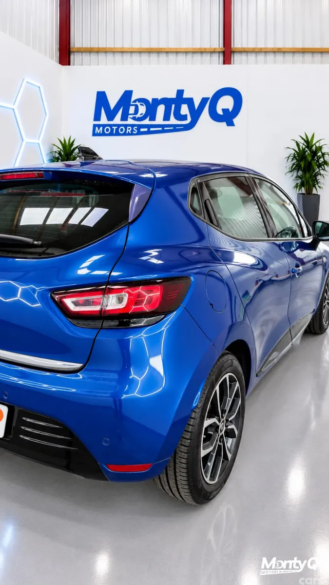 Renault Clio Hatchback, Petrol, 2017, Blue