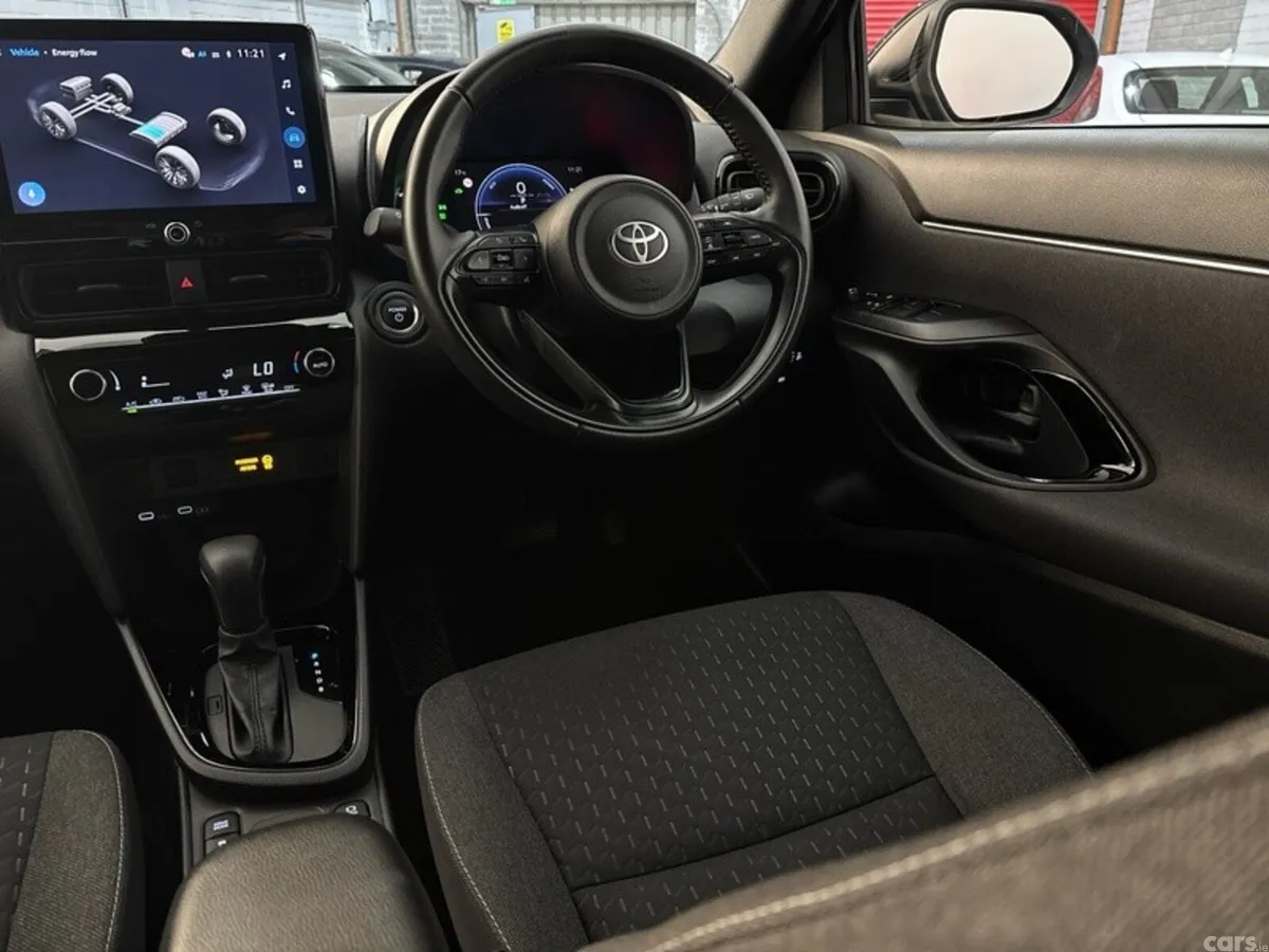 Toyota Yaris Cross SUV, Petrol Hybrid, 2026, Grey