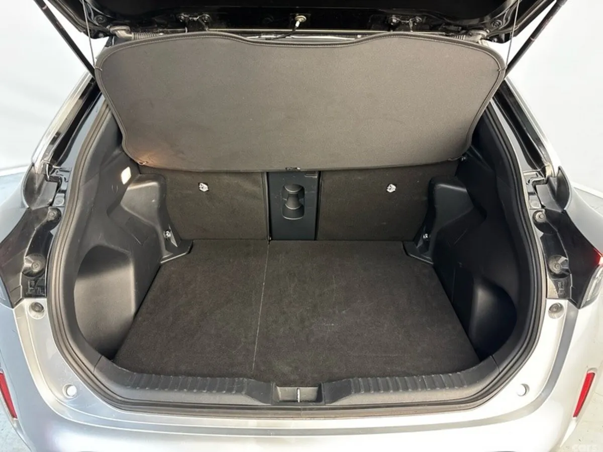 Toyota Yaris Cross SUV, Petrol Hybrid, 2026, Grey