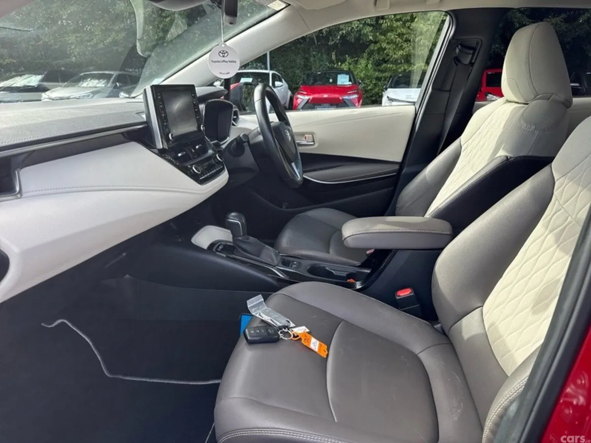Toyota Corolla Saloon, Petrol Hybrid, 2022, Red
