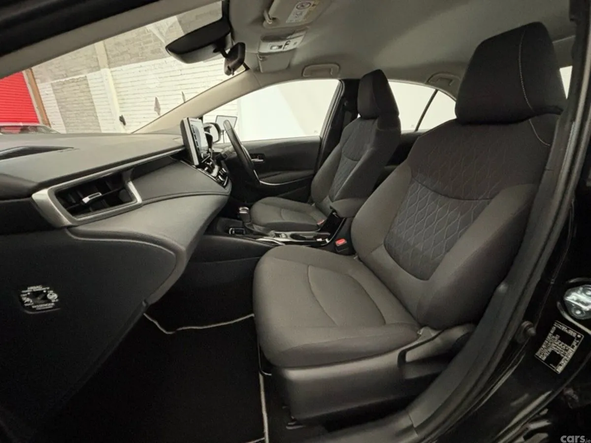 Toyota Corolla Saloon, Petrol Hybrid, 2022, Black
