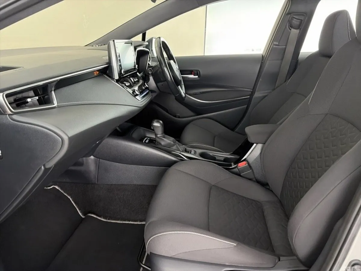 Toyota Corolla Hatchback, Petrol Hybrid, 2022, Grey
