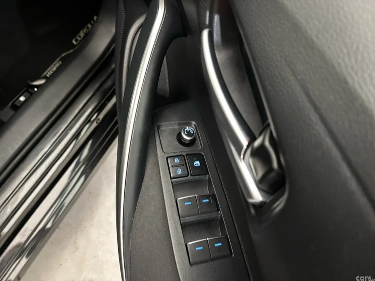 Toyota Corolla Saloon, Petrol Hybrid, 2022, Black