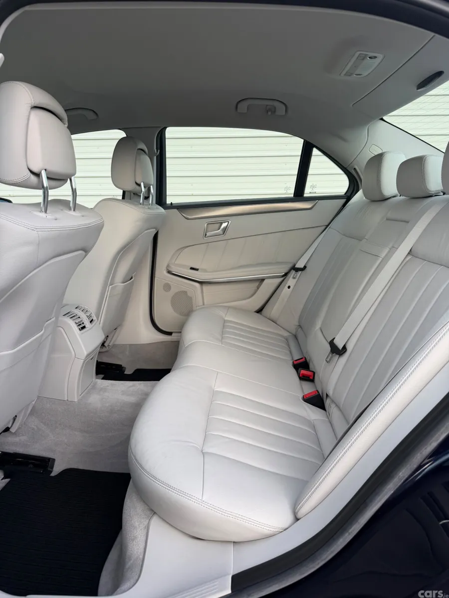 Mercedes-Benz E-Class Saloon, Diesel, 2015, Blue