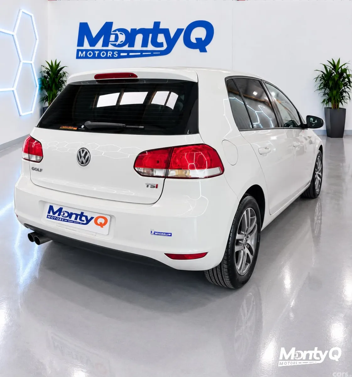 Volkswagen Golf Hatchback, Petrol, 2011, White