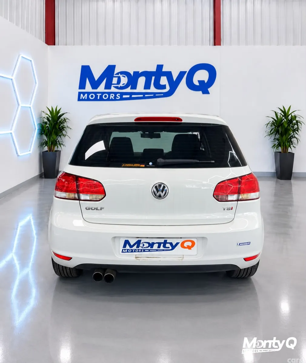 Volkswagen Golf Hatchback, Petrol, 2011, White