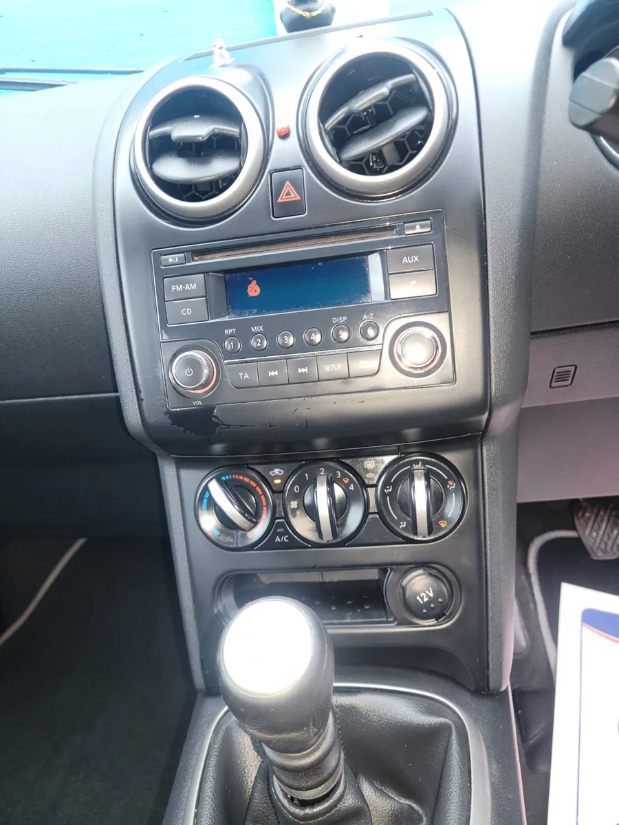 Nissan Qashqai Hatchback, Diesel, 2012, Black