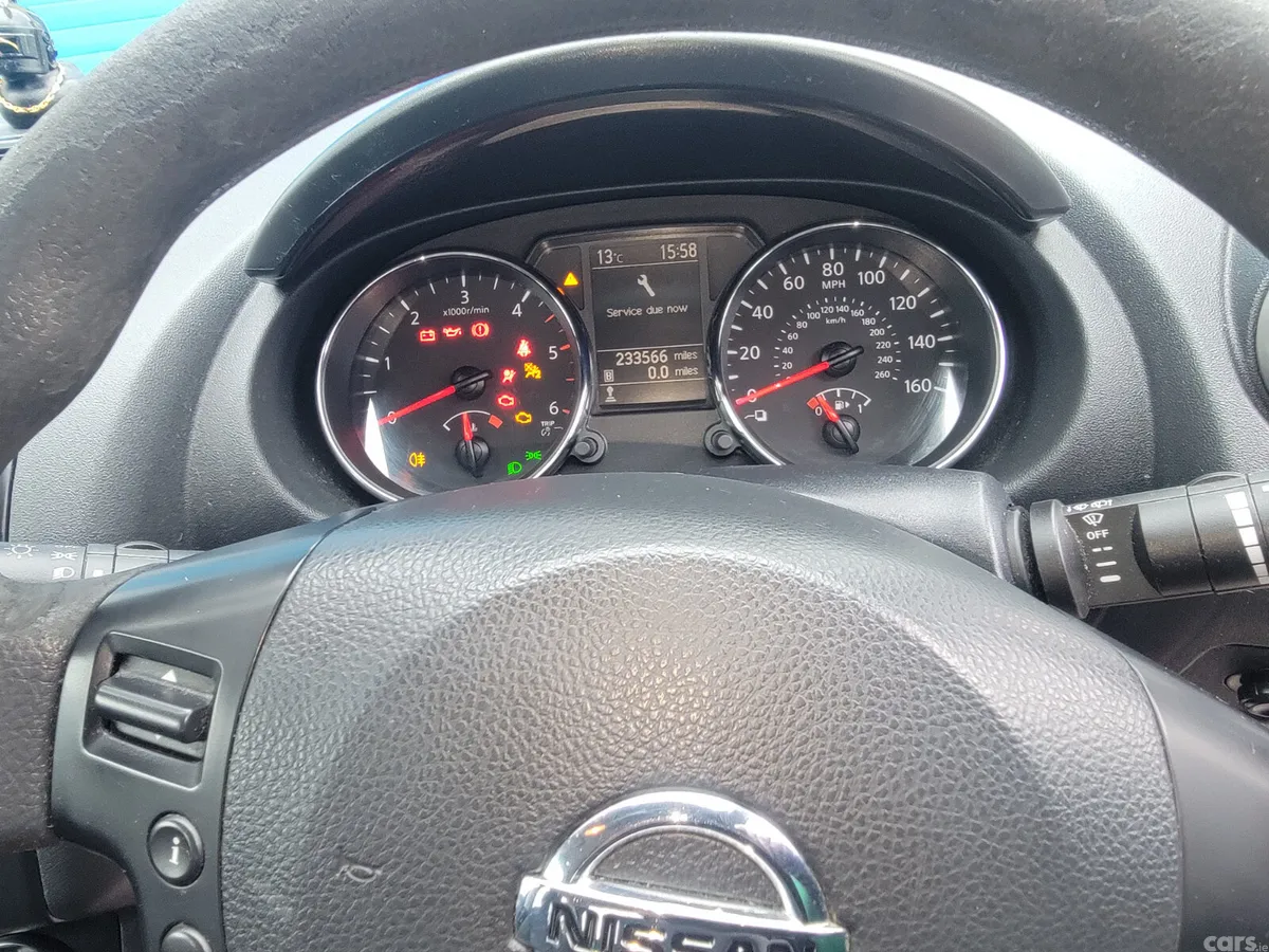 Nissan Qashqai Hatchback, Diesel, 2012, Black