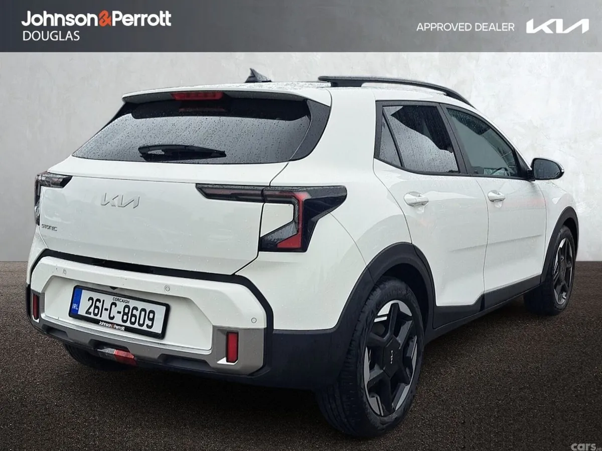 Kia Stonic Estate, Petrol Hybrid, 2026, White