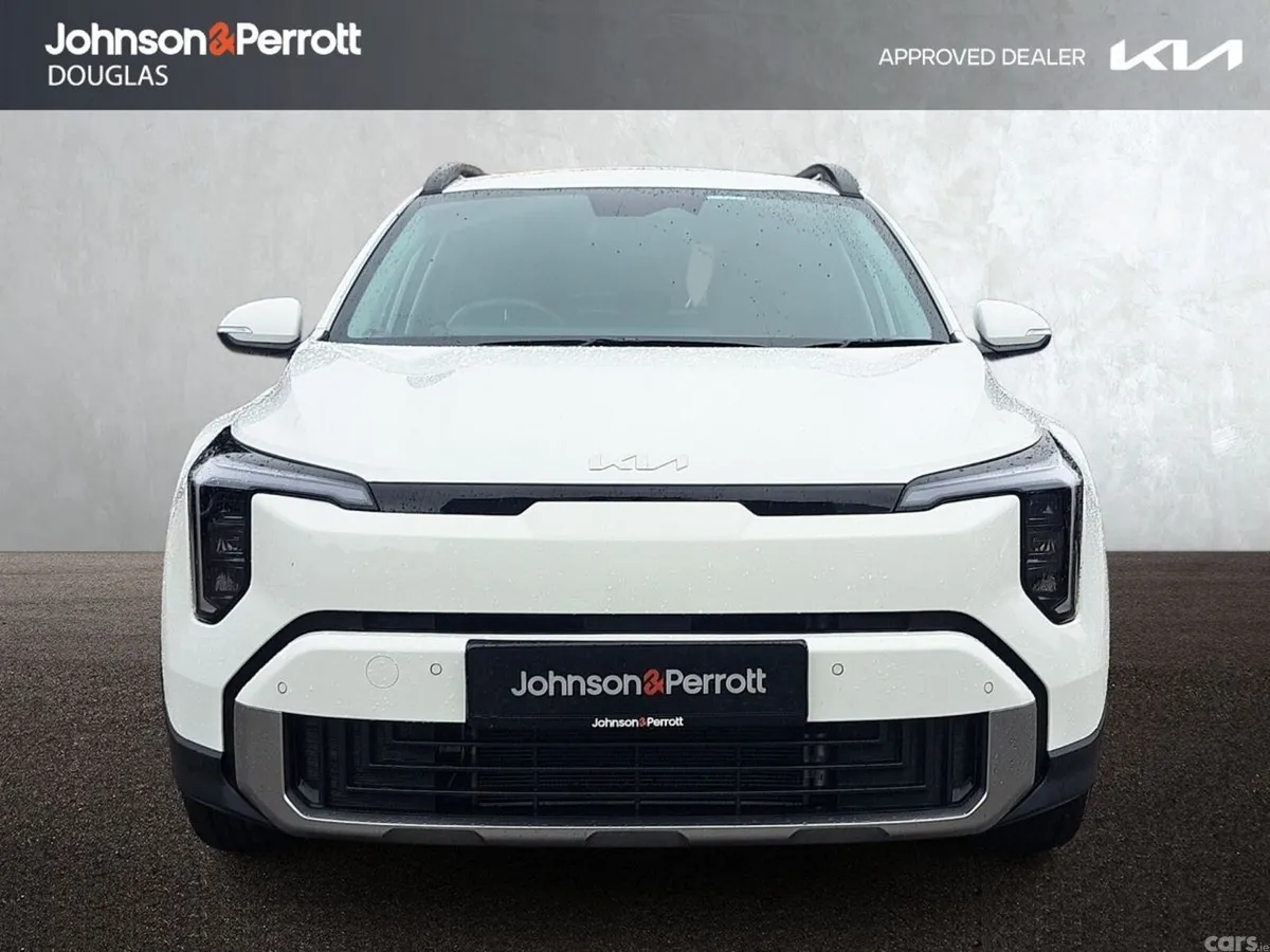 Kia Stonic Estate, Petrol Hybrid, 2026, White