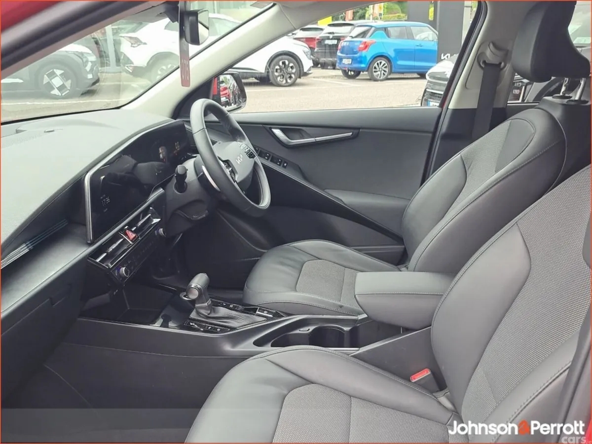 Kia Niro SUV, Petrol Hybrid, 2024, Red