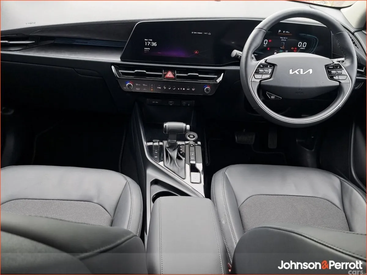 Kia Niro SUV, Petrol Hybrid, 2024, Red