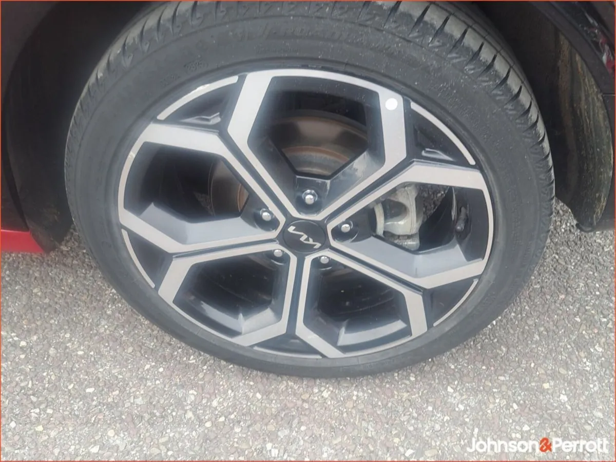 Kia Niro SUV, Petrol Hybrid, 2024, Red
