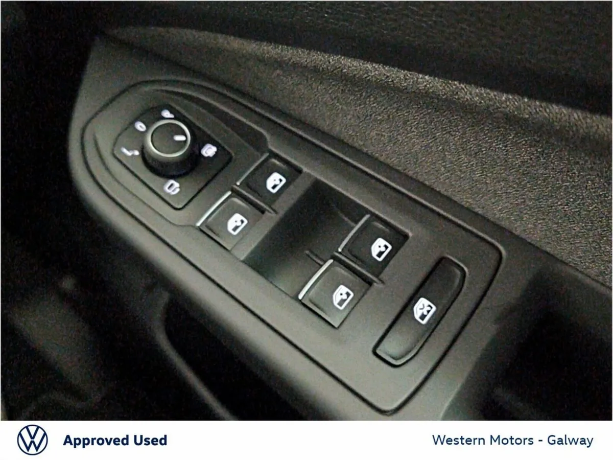 Volkswagen Golf Estate, Petrol, 2026, White