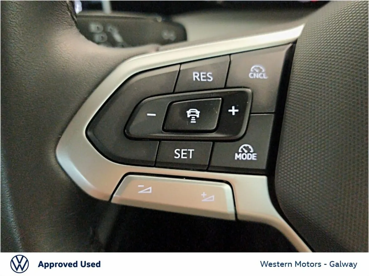 Volkswagen Golf Estate, Petrol, 2026, White