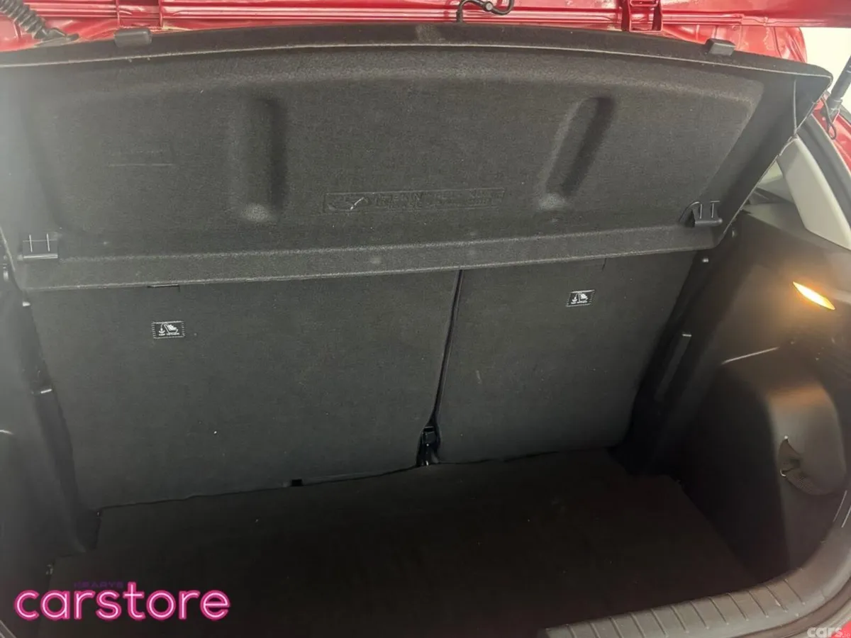 Hyundai i20 Hatchback, Petrol, 2024, Red