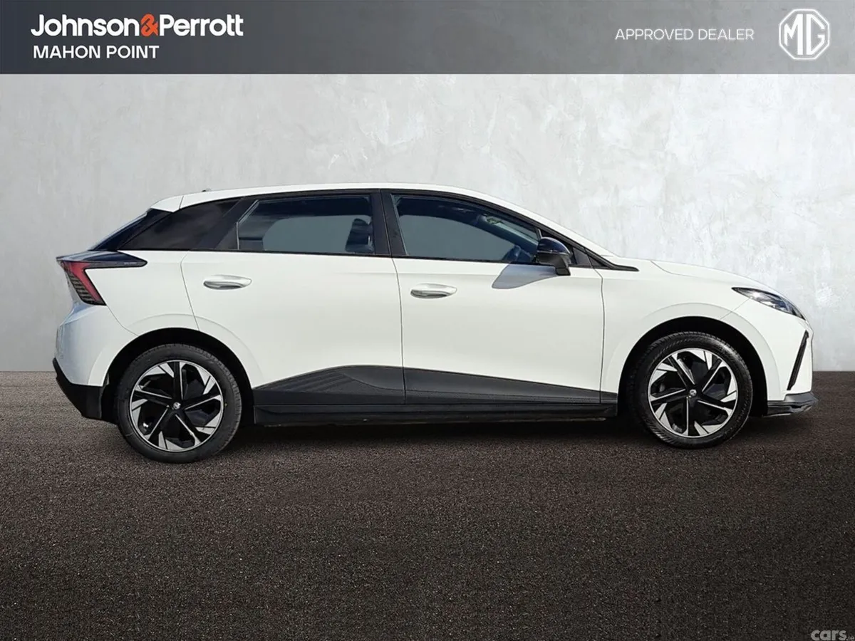 MG MG4 Hatchback, Electric, 2024, White