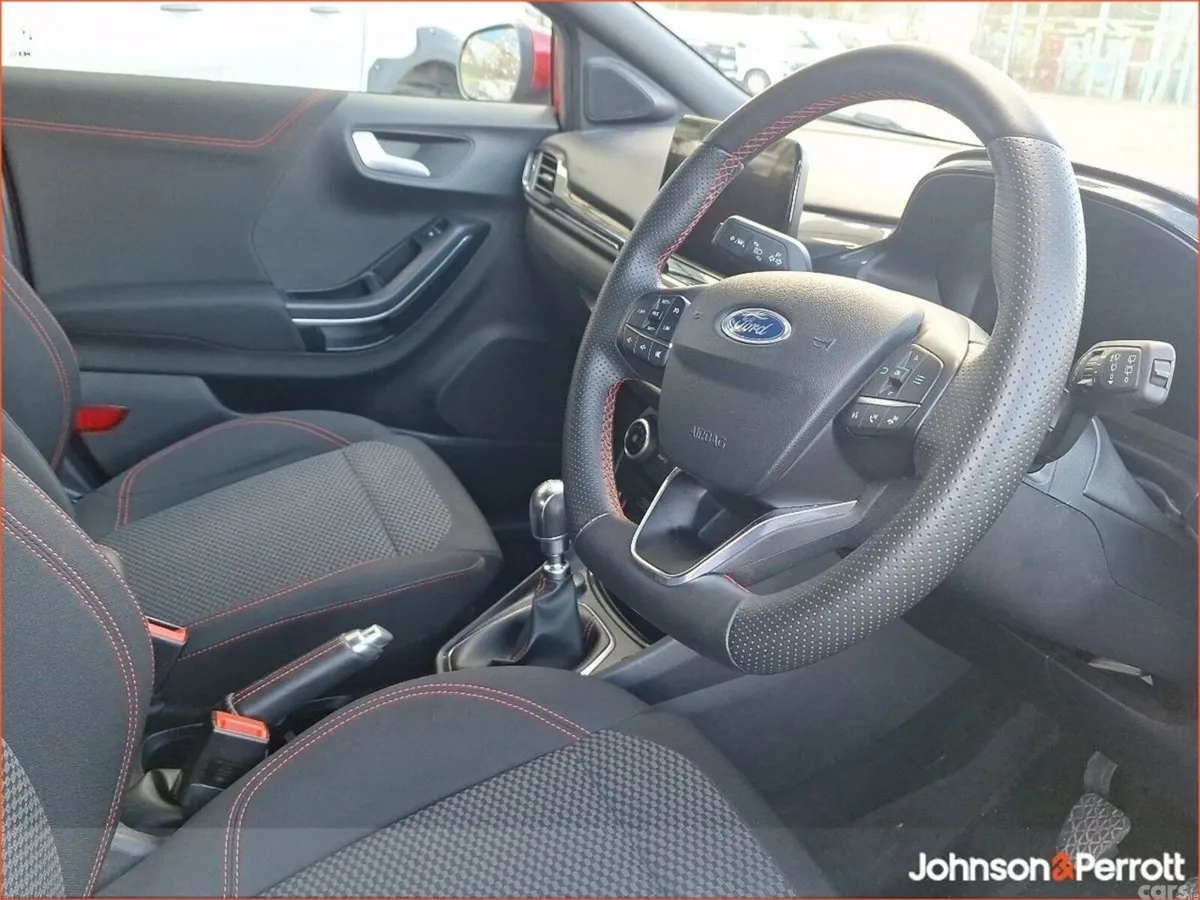 Ford Puma MPV, Petrol, 2024, Red