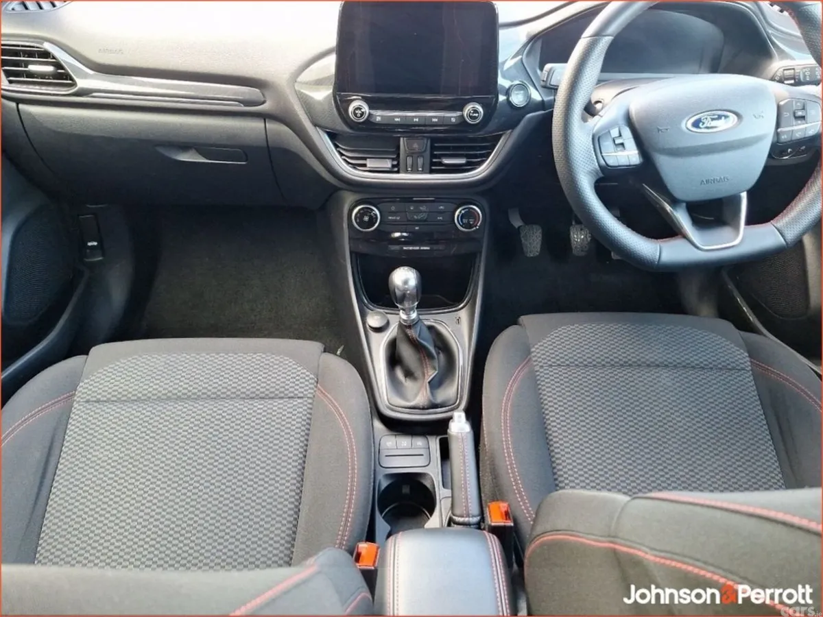 Ford Puma MPV, Petrol, 2024, Red