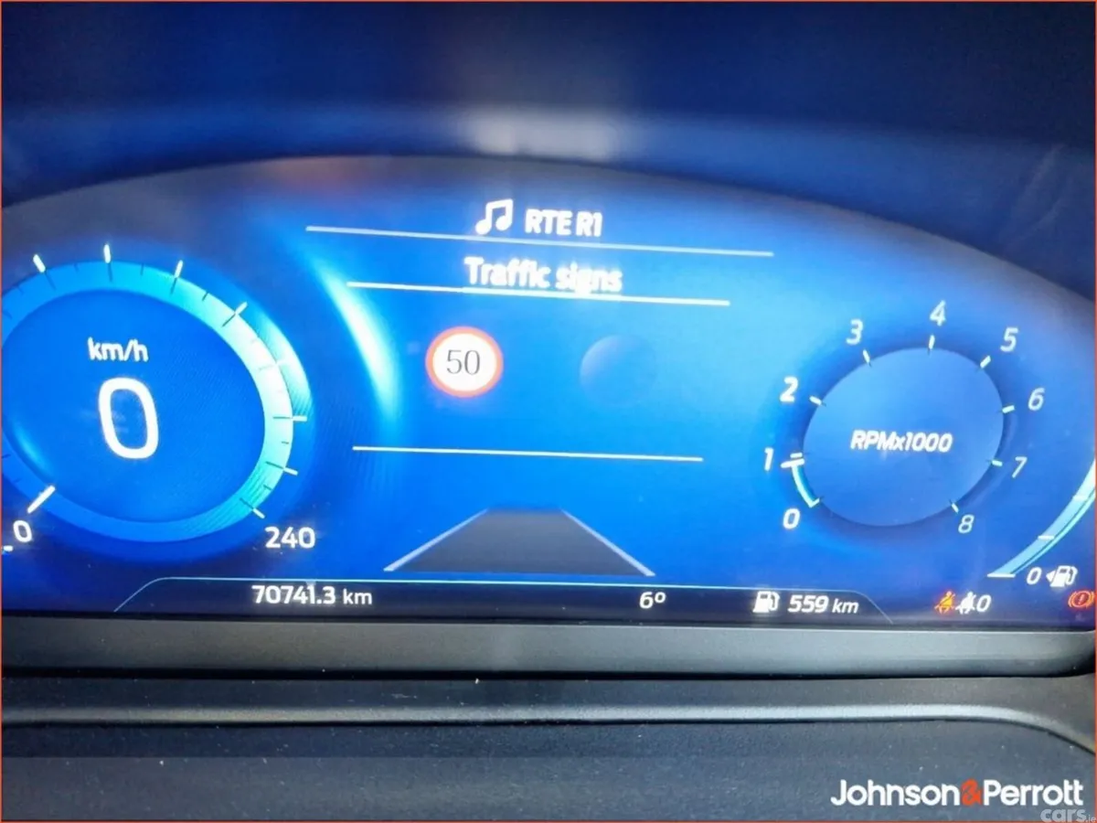 Ford Puma MPV, Petrol, 2024, Red