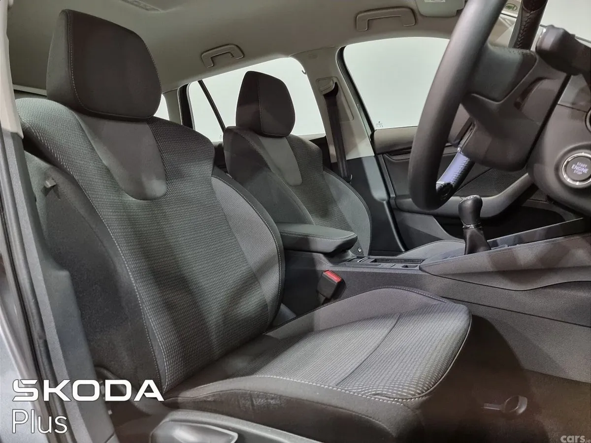 Skoda Octavia Estate, Diesel, 2024, Grey