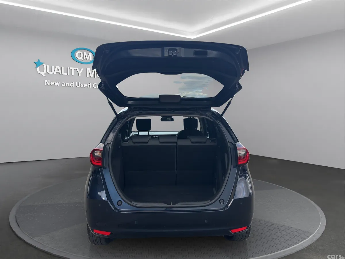 Honda Fit Hatchback, Petrol Hybrid, 2021, Blue