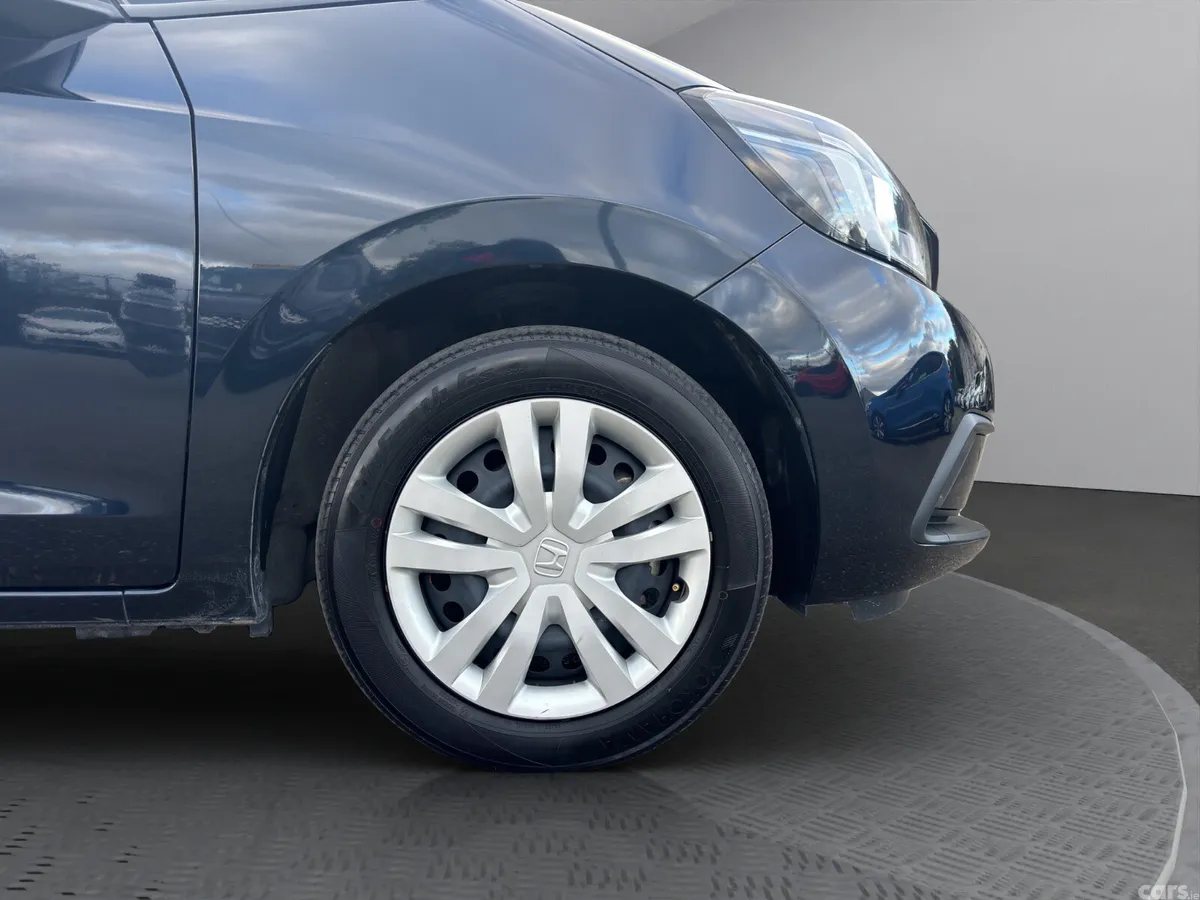 Honda Fit Hatchback, Petrol Hybrid, 2021, Blue